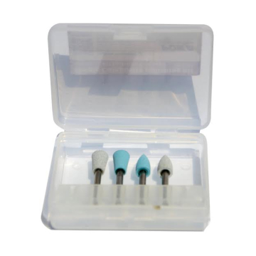 Kit Lustruire Compozit 4 buc./cutie CLINIQUE